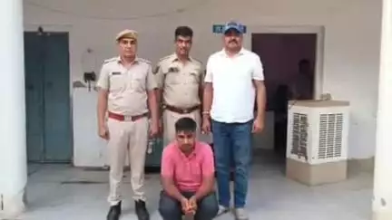 झुंझुनू: ठगी के मामले में झुंझुनू कोतवाली पुलिस ने रेलवे के लोको पायलट को किया गिरफ्तार