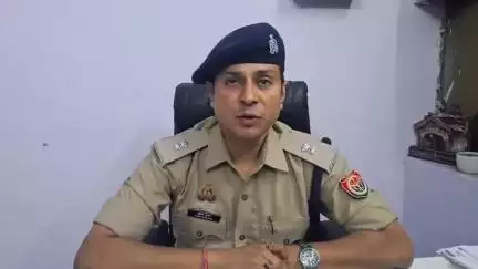 नोएडा:सेक्टर 126 में कारों से स्टंटबाजी का वीडियो,पुलिस ने वायरल वीडियो का संज्ञान लिया,गाड़ी सहित 2 गिरफ्तार 
#news