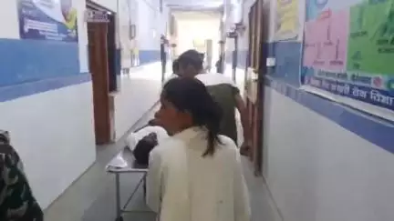औरंगाबाद: शहर के सच्चिदानंद सिन्हा महाविद्यालय के मैदान में करेंट की चपेट में आया होमगार्ड अभ्यर्थी, सदर अस्पताल में हुआ इलाज