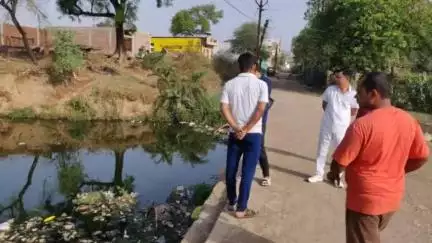 बीना: मडिया वार्ड और कटरा वार्ड का नगर पालिका अधिकारी ने किया निरीक्षण, सफाई व्यवस्था का लिया जायजा और दिए निर्देश