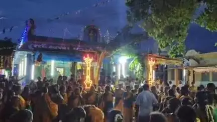 திருத்துறைப்பூண்டி: வெங்கத்தான்குடி ஸ்ரீ பைரவநாதர் ஸ்ரீ காளியம்மன் ஆலயத்தில் வைகாசி திருவிழா- பெண்கள் சீர்வரிசை எடுத்து வந்து வழிபாடு