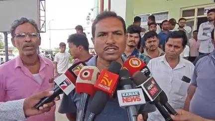 ମାଲକାନଗିରି: ଜିଲ୍ଲା ମୁଖ୍ୟ ଚିକିତ୍ସାଳୟ ସମ୍ମୁଖରେ ଟିପ୍ପର ଧକ୍କା ରେ ମୋଟର ସାଇକେଲ ଚାଳକ ମୃତ, ମତ ରଖିଲେ ପ୍ରତେକ୍ଷ ଦର୍ଶୀ