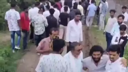 खुलताबाद: सोनखेडा येथे शेतीच्या वादातुन झालेल्या हल्ल्याप्रकरणी २३ जणांवर खुलताबाद पोलिसांत गुन्हा दाखल, ५ जणांना अटक