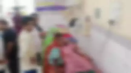 एटा: थाना रिजोर क्षेत्र में एक अज्ञात कारणों से नबालिग किशोरी ने फांसी लगाकर आत्महत्या की, परिवार में मचा कोहराम