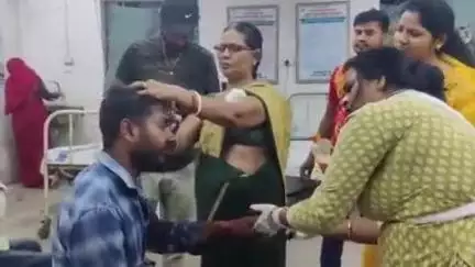 असरगंज: चाफा गांव के पास दो मोटरसाइकिलों की टक्कर में दो युवक जख्मी, एक युवक मायागंज अस्पताल रेफर