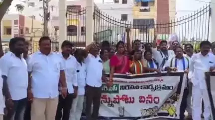 ప్రజలు కూటమి ప్రభుత్వంపై విసుగు చెందారు: అమలాపురంలో మాజీ మంత్రి విశ్వరూప్