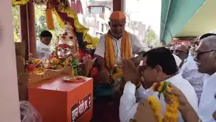 अमरावती: रुख्मिणी मातेच्या पालखीचे राजापेठ चौकात जल्लोषात स्वागत, सुनील राणा यांच्या हस्ते पूजन