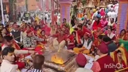 नैनीताल: नैनीताल में माँ नैना देवी मंदिर का 143वां स्थापना दिवस धूमधाम से मनाया गया, विशाल महा भंडारे का आयोजन किया गया