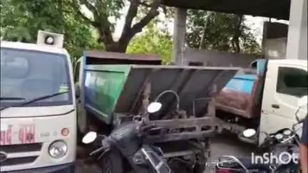 बारां: अपनी समस्याओं को लेकर कचरा संग्रहन वाहन ड्राइवर हड़ताल पर, कोटा रोड अग्निशमन केंद्र पर किया विरोध प्रदर्शन#jansamasya
