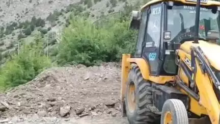 पूह: केबिनेट मंत्री JS नेगी के निर्देशों के बाद रोपा घाटी के सुन्नम गाँव के ऊपरी क्षेत्रों में सड़क निर्माण का काम जारी