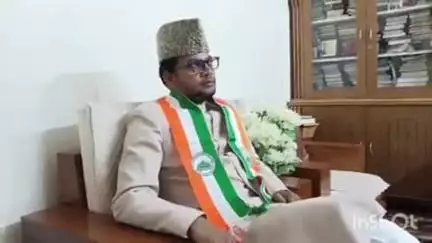 कोल: एएमयू के प्रोफेसर का बड़ा बयान- बाबा बागेश्वर धाम में आज कुर्बानी की मना कर रहे हैं, कल रोजा नमाज और ज़कात की मना करेंगे