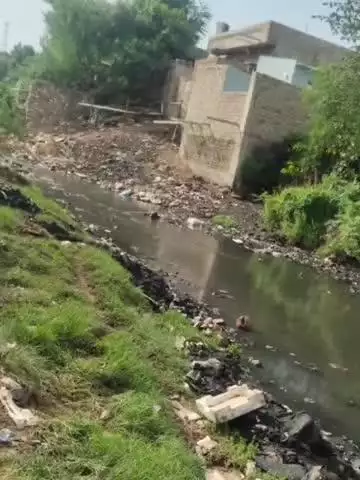 મોરબી: મોરબી મહાપાલિકાની શોલીડ વેસ્ટ મેનેજમેન્ટ શાખા દ્વારા નાલાની સફાઈ હાથ ધરી