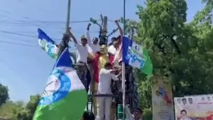 అబద్ధపు హామీలతో గద్దెనెక్కిన చంద్రబాబునాయుడు కూటమి ప్రభుత్వం