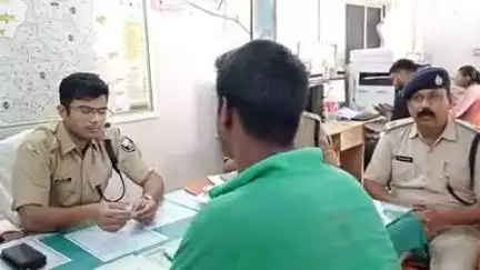 छपरा: एसपी ग्रामीण ने 'सारण पुलिस आपके द्वार' कार्यक्रम के तहत मशरक थाना परिसर में जन सुनवाई की