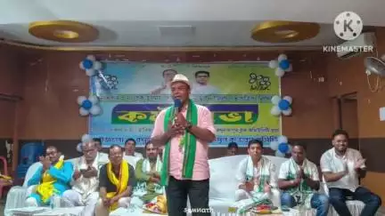 রঘুনাথপুর ১: রঘুনাথপুর ১ব্লক তৃণমূলের কর্মীসভা অনুষ্ঠিত হল রঘুনাথপুরের কমিউনিটি হলে,উপস্থিত জেলা সভাপতি