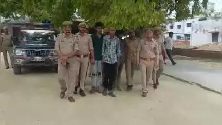 अलीगंज: अलीगंज पुलिस ने 8 दिन पूर्व टैक्सी लूट करने वाले 3 अभियुक्तों को असलाह, कारतूस और मोबाइल फोन सहित किया गिरफ्तार