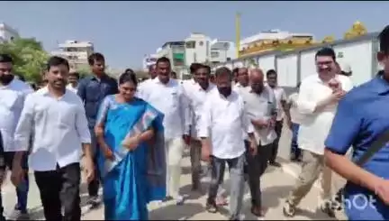 50 డివిజన్ హంటర్ రోడ్ లోని పలు కాలనీలలో 15 లక్షల రూపాయలతో అంతర్గత రోడ్డు సిసి డ్రైనేజీ నిర్మాణ పనులకు శంకుస్థాపన