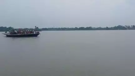 শান্তিপুর: নেতাদের আশ্বাসই সার, এখনো হলো না ব্রীজ, ক্ষুব্ধ মানিকনগড় বাহিরচড় এলাকার বাসিন্দারা