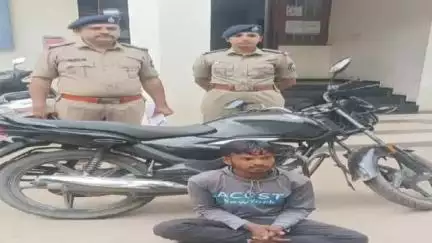શહેરના મોતીબાગ રોડ પરથી ચોરીમાં ગયેલ મોટરસાયકલ સાથે એક શખ્સને ગંગાજળિયા પોલીસે ઝડપી લીધો