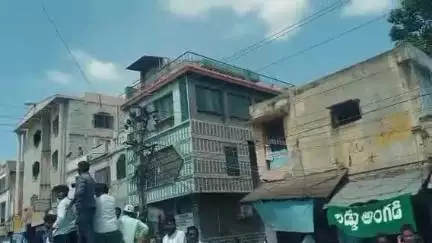 పట్టణంలో వెన్నుపోటు దినోత్సవ ర్యాలీలో సీఎం, డిప్యూటీ సీఎంలపై మాజీ ఎమ్మెల్యే కేతిరెడ్డి విమర్శలు