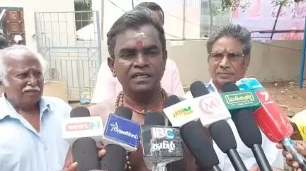 புதுக்கோட்டை: 14,000 சதுர அடியில் கல் கோவில் கட்டப்பட்டுள்ளது புவனேஸ்வரி அம்மன் ஆலய வாசலில் ஸ்தபதி பேட்டி