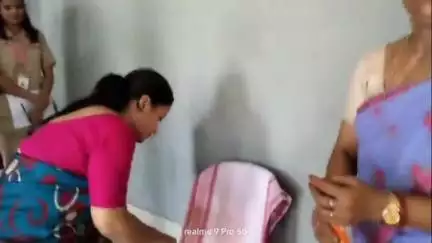ওদালগুৰি: কলাইগাঁৱত কৰ্কট ৰোগৰ সজাগতা সভাৰ
লগতে স্বাস্থ্য পৰীক্ষা শিবিৰ অনুষ্ঠিত হয়,উপস্থিত থাকে চক্ৰ বিষয়া ডাঃ প্ৰীয়ংকা বনিয়া