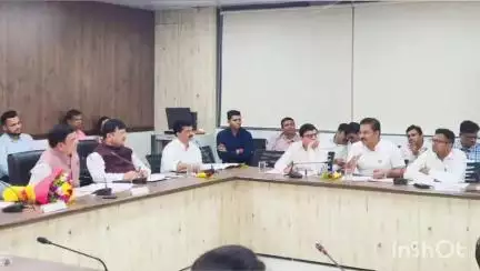 सांगोला: विधानसभेचे आमदार बाबासाहेब देशमुख यांची राज्याच्या धर्मादाय खाजगी रुग्णालय तपासणी समितीवर निवड;फेसबुक पोस्टद्वारे माहिती