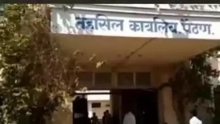 पैठण: मंत्री कोकाटे यांची मंत्रिमंडळातून हकालपट्टी करावी या मागणीसाठी पैठणमध्ये छावा संघटनेतर्फे आंदोलन