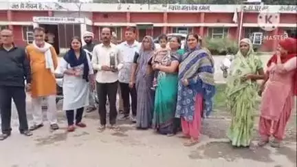 भिवानी: आजाद नगर के लोगों ने गंदे पानी की सप्लाई को लेकर किया प्रदर्शन, कहा- नहीं हो रही सुनवाई #jansamasya