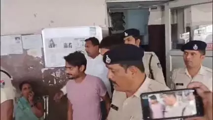 सतना GRP ने दो अंतरराज्यीय चोरों को किया गिरफ्तार, कब्जे से ₹8.5 लाख का सामान व 1 कार बरामद