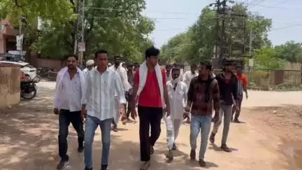 बूंदी: मृतक दुर्गा लाल की संदिग्ध मृत्यु पर सर्व समाज ने पुलिस अधीक्षक कार्यालय का किया घेराव, 5 दिन का दिया अल्टीमेटम