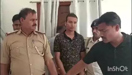 भगवानपुर: विजिलेंस की टीम ने भगवानपुर थाने से 2 दरोगाओं को ₹40,000 घूस लेते रंगे हाथ पकड़ा