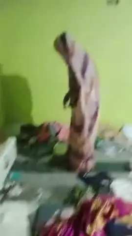 jhansigat tila me pali presan krta hai is mahila ko