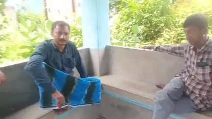 বহরমপুর: বেলডাঙায় গলায় ফাঁস দিয়ে আত্মহত্যা এক গৃহবধুর, ময়নাতদন্ত হচ্ছে বহরমপুর মর্গে
