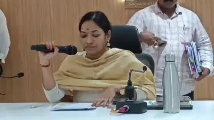 బాల కార్మికులను పాఠశాలల్లో చేరేలా ప్రోత్సహించాలి: అమలాపురంలో జెసి నిశాంతి ఆదేశాలు