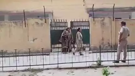 फतेहपुर: ललौली में मां-बेटी को पेट्रोल डालकर हत्या करने वाले पिता, पुत्री और दामाद को आजीवन कारावास, 25-25 हजार का जुर्माना