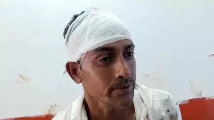 अमरपुर: केंदुआर गांव में मामूली कहासुनी पर कुल्हाड़ी से युवक जख्मी, हमलावर पर मामला दर्ज
