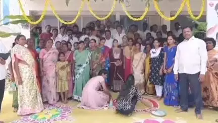 పట్టణ జనసేన కార్యాలయం వద్ద సుపరిపాలన మొదలై ఏడాది కార్యక్రమం నిర్వహించిన జిల్లా సమన్వయ కార్యదర్శి అత్తిగారి కృష్ణ