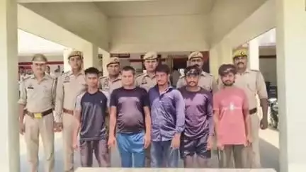 गुरबक्श गंज थाना लालगंज व एसओजी सर्विलांस की संयुक्त पुलिस टीम ने 7 पशु तस्करों को गिरफ्तार कर जेल भेजा