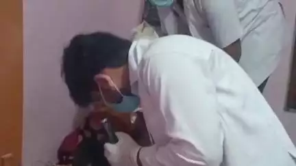 सहजनवा: बहिलपार में पति ने अफेयर के शक में प्रेग्नेंट पत्नी का गला रेत दिया, थाने पहुंचकर किया सरेंडर
