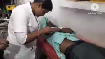 बेलहर: साहबगंज बाजार में 24 घंटे से अपने कमरे में बंद रहे पंचायत सचिव को पुलिस गंभीर स्थिति में बाहर निकाला, अस्पताल में भर्ती
