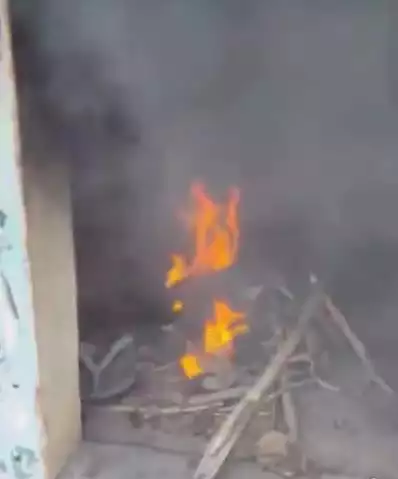 ओडगी: लाजित कुप्पा गांव के शंकर घाटी के शिव मंदिर में जूता-चप्पल डालकर आग लगाई गई, शिव भक्त ने जताई नाराजगी