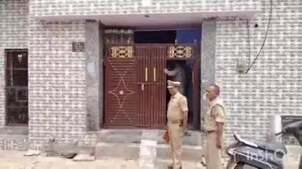 हाथरस: गांव प्रताप में बेखौफ चोरों ने मकान को बनाया निशाना, डेढ़ लाख रुपए की नगदी और लाखों रुपए की ज्वेलरी लेकर हुए फरार