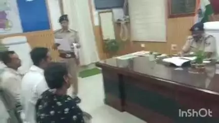 शिवहर: एसपी के जनता दरबार में उमड़ी भीड़, एसपी ने एक दर्जन मामलों का किया निपटारा
