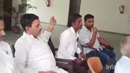 बिहटा: अमहरा आईआईटी थाना परिसर में बकरीद पर्व को लेकर शांति समिति की बैठक हुई