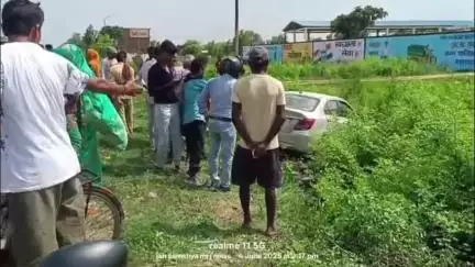 महाराजगंज: भिटौली थाना क्षेत्र में तेज रफ्तार मारुति कार ने मोटरसाइकिल सवार को रौंदा, उसकी हालत गंभीर