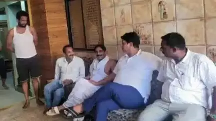 ଯାଜପୁର: ଯୁବକ ବ୍ୟବସାୟୀଙ୍କର ଅକାଳେ ବିୟୋଗ,ଯାଜପୁର ଟାଉନ ୱାର୍ଡ 15 ସ୍ଥିତ ବାସଭବନରେ ପରିବାରକୁ ଭେଟି ସମବେଦନା ଦେଲେ ପୂର୍ବତନ ବିଧାୟକ