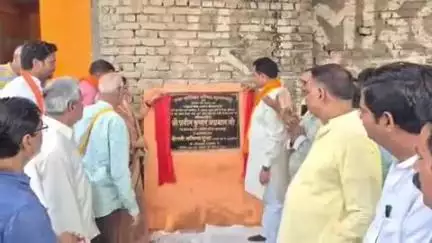 सुल्तानपुर: सुल्तानपुर में जेल रोड पर नई सड़क और नाली का निर्माण, पालिकाध्यक्ष ने 38 लाख की लागत से 275 मीटर लंबी सड़क का लोकार्पण किया
