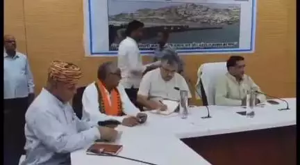 जोधपुर: पॉलिटेक्निक कॉलेज स्थित मारवाड़ इंटरनेशनल सेंटर में संभाग स्तरीय बैठक का आयोजन हुआ