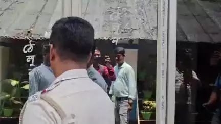সিউড়ি ১: সিউড়ি থানা নোটিশ পাঠানোর পরেই বুধবার দিন ভোরবেলা সিউড়ি থানাতে হাজিরা দিল বিক্রমজিৎ সাউ
